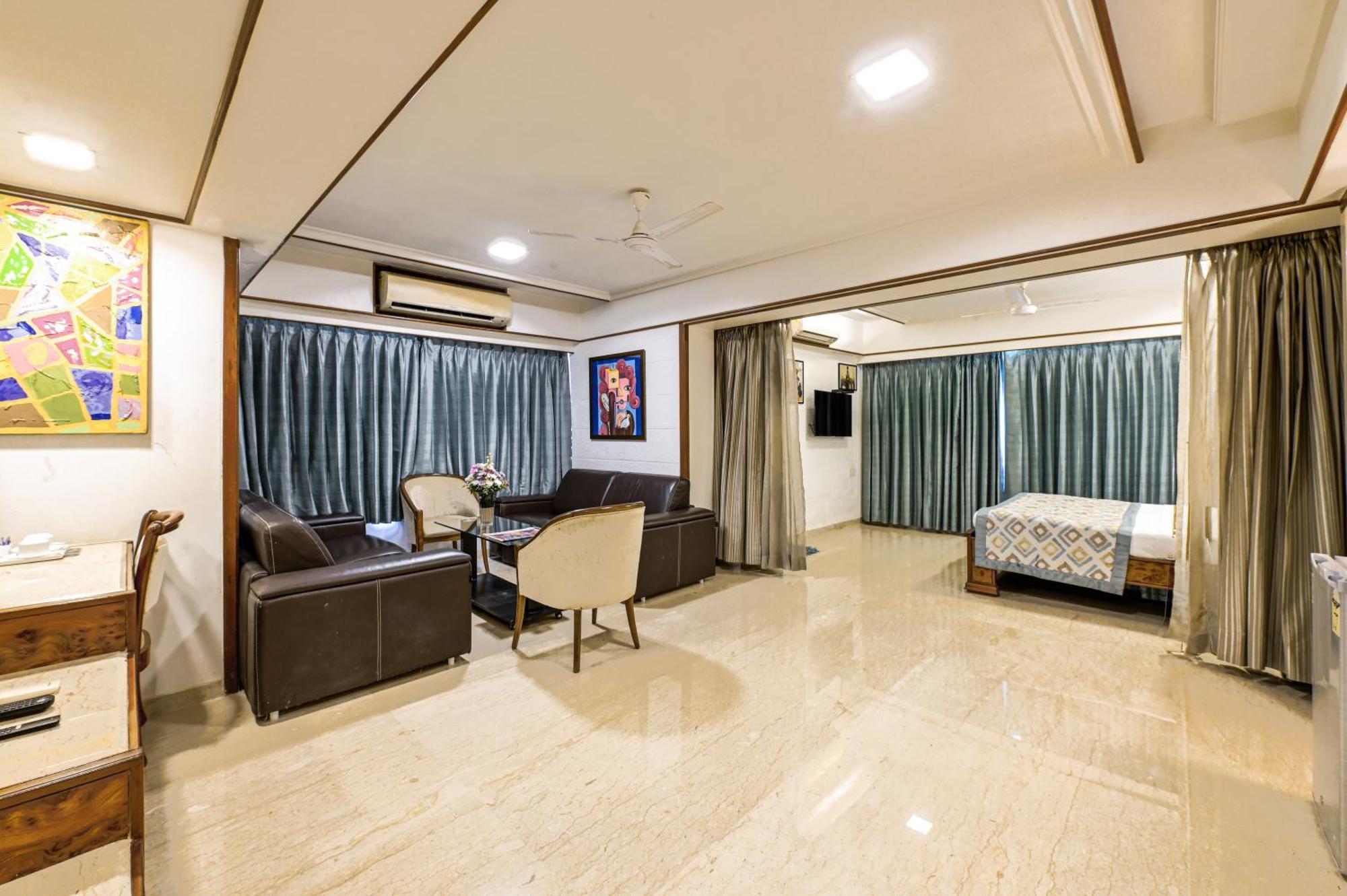 Regal Enclave Hotel Bombaim Exterior foto