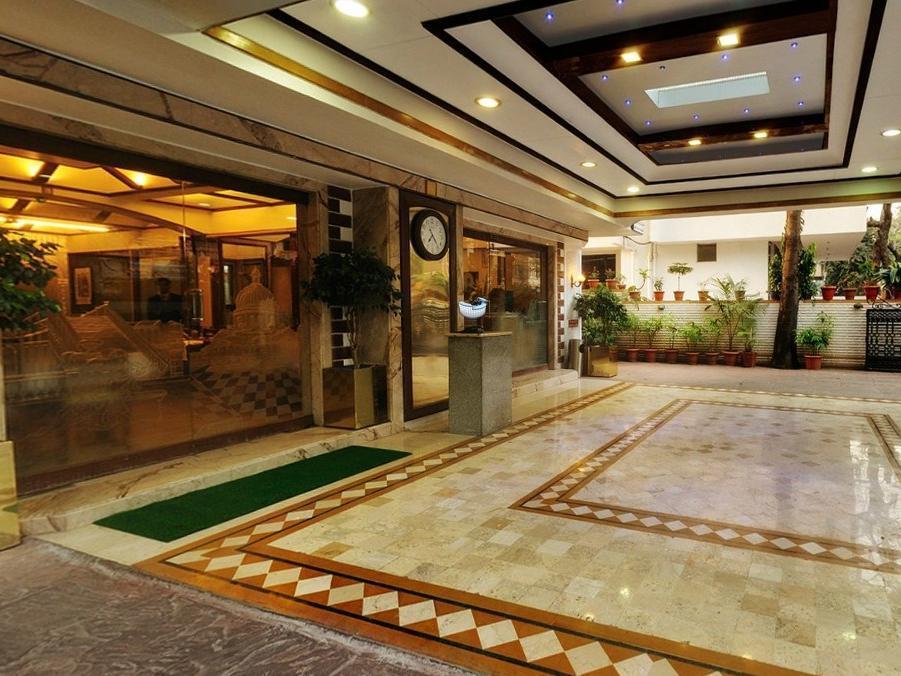 Regal Enclave Hotel Bombaim Exterior foto